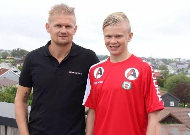 马卡：埃里克疑似鼻骨骨折，已被立即送往医疗中心进行检查（马卡报道：埃里克疑遭鼻骨骨折，已紧急送医检查）