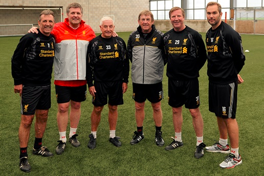 基恩怒批芒特：在场上就像小学生，这种球员拉低曼联整体水准（基恩炮轰芒特：踢得像小学生，这类球员拖累曼联整体水平）