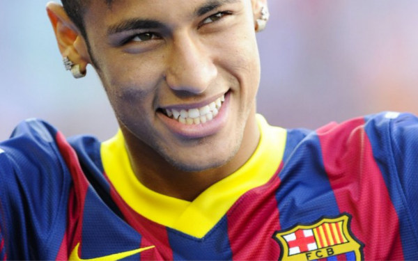 欧冠生死战！皇马后防线告急 阿隆索迎来最关键一战（欧冠背水一战：皇马后防危机四伏，阿隆索面临最严峻考验）