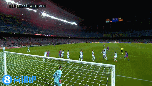 帕福斯1-0黄潜斩获队史欧冠首胜，卢卡森制胜，盖伊失单刀（帕福斯1-0力擒黄潜夺队史欧冠首胜，卢卡森建功，盖伊单刀打丢）