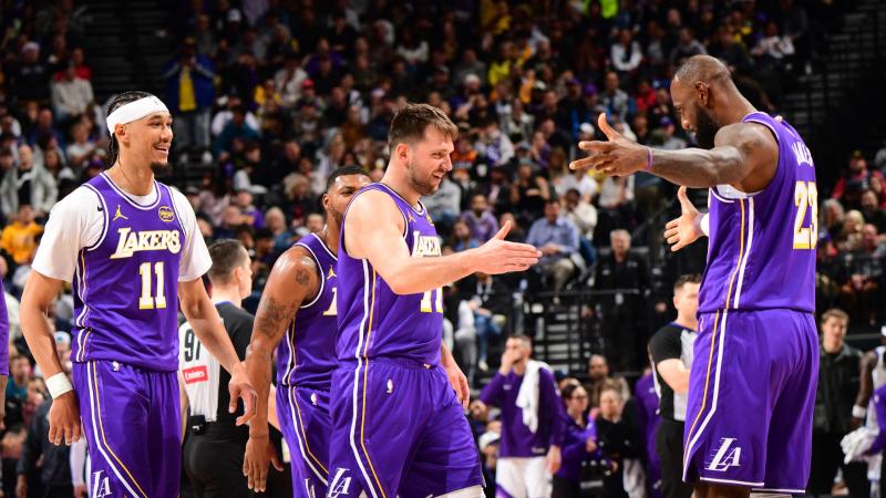 英超焦点战：阿森纳主场迎战切尔西,（英超重磅对决：阿森纳坐镇主场迎战切尔西）