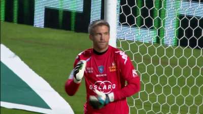 ESPN：巴萨在关注维拉后卫保·托雷斯，他愿意听取报价（ESPN：巴萨考察维拉后卫保-托雷斯，球员愿听取报价）