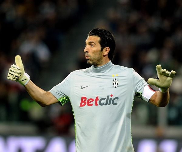 李霄鹏：明天就是拼，赢下最后一个主场比赛（李霄鹏：明天全力一战，力争拿下最后一个主场）