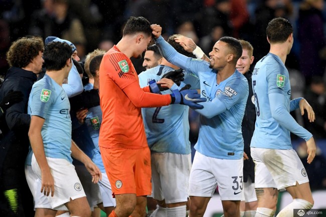 法媒：阿尔及利亚有意招揽姆巴佩弟弟埃唐，球员本人暂未表态（法媒：阿尔及利亚欲招入姆巴佩之弟埃唐，球员尚未回应）